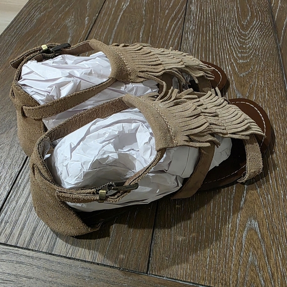 Minnetonka Fringe Sandal, Womens Size 9.5 - Picture 2 of 11
